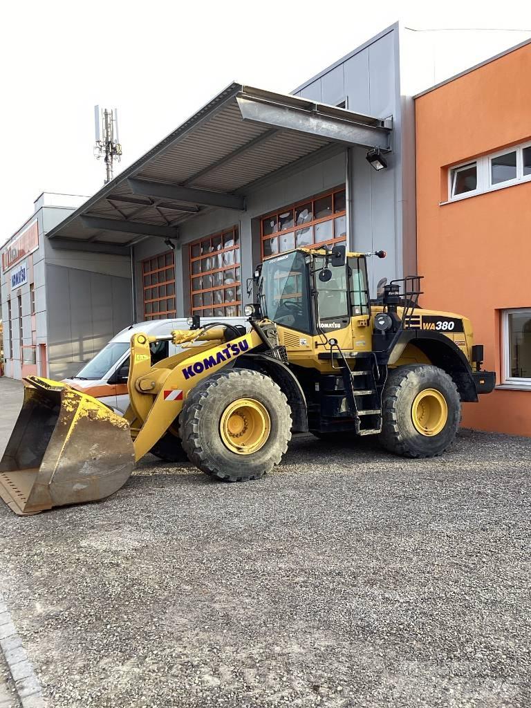 Komatsu WA380-8E0 輪胎式裝載機
