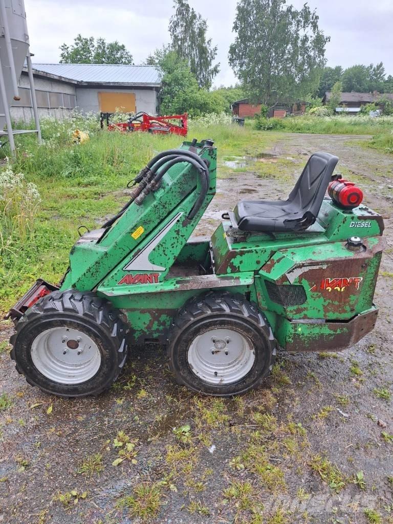 Avant 320+ 其他農業機械
