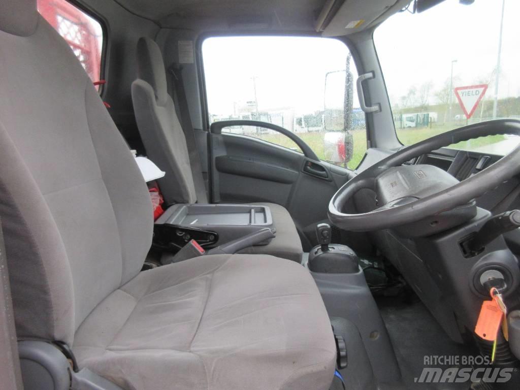 Isuzu N 75.190 平板 / 絞盤 卡車