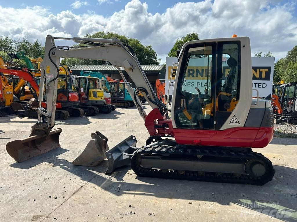 Takeuchi TB 250 小型挖土機/掘鑿機<7t(小型挖掘機)
