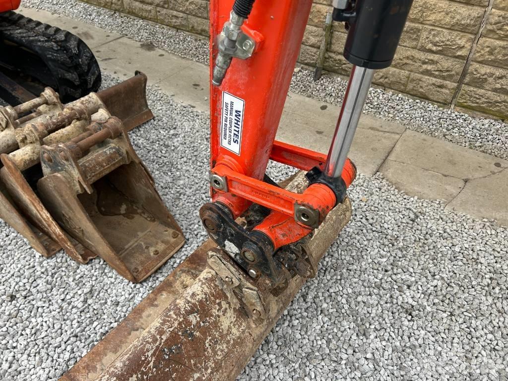 Kubota KX030-4 小型挖土機/掘鑿機<7t(小型挖掘機)