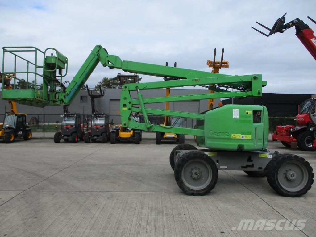 Genie Z45/25 (639) 緊湊型自走式伸縮臂式升降機