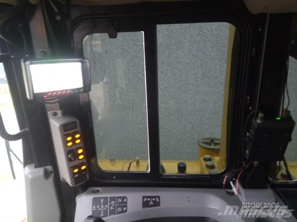 CAT D 6 T LGP 履帶推土機