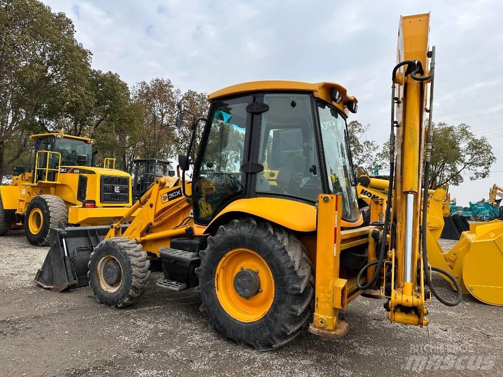 JCB 3 CX 反鏟裝載機