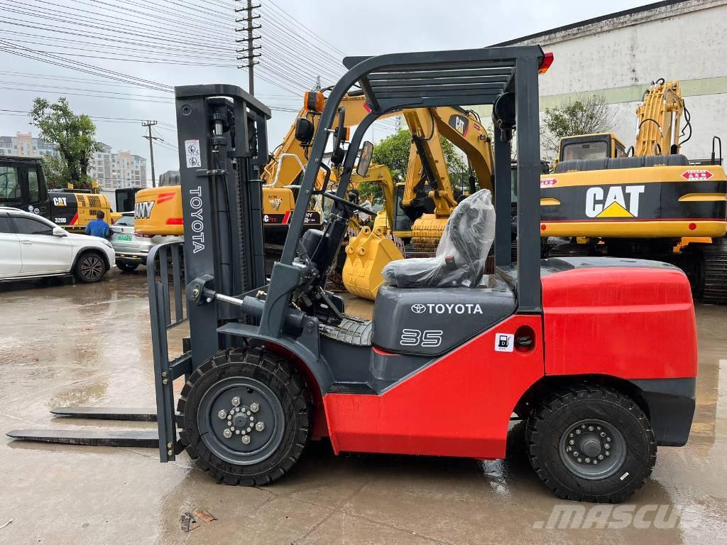 Toyota FD 35 柴油卡車