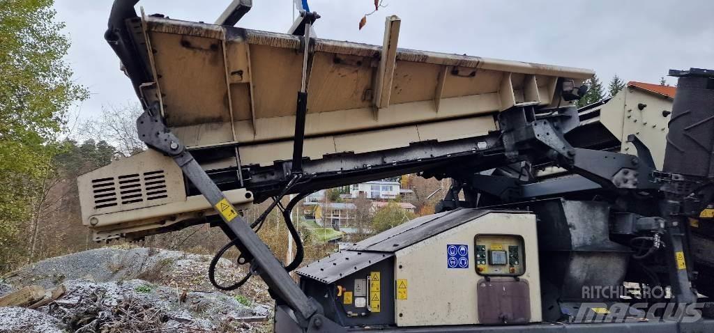 Metso ST 2.8 移動式篩選機