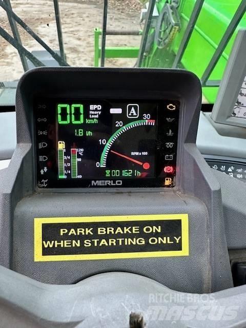 Merlo TF 50.8 農業用伸縮臂裝載機