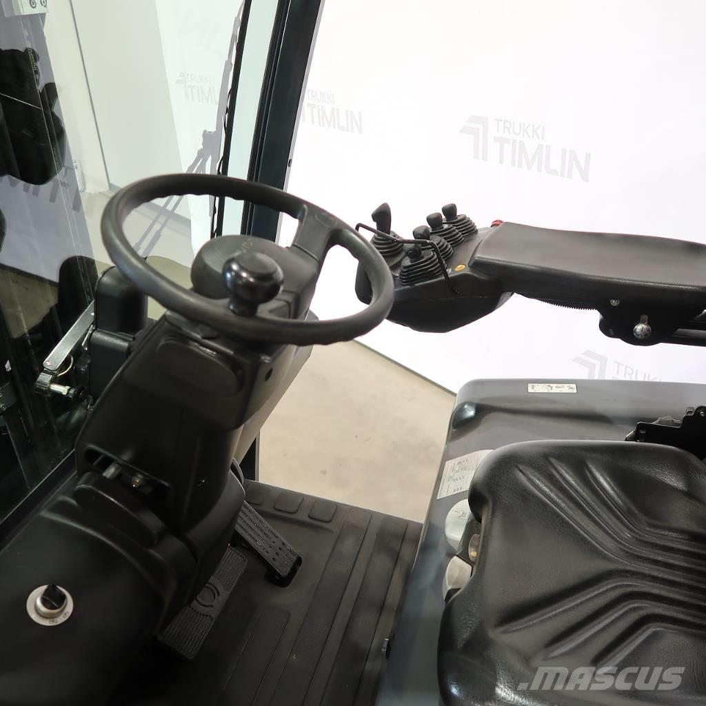 Toyota 8FBMT25 電動堆高機