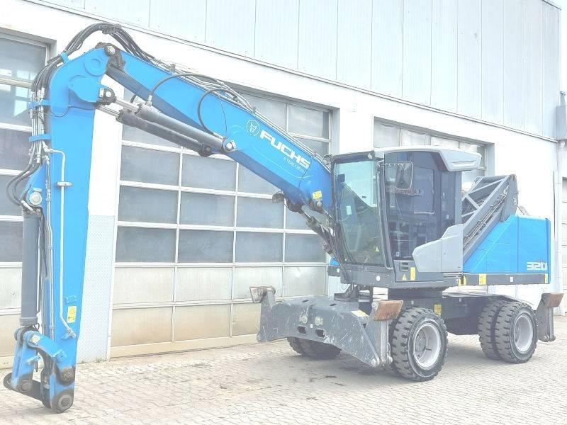 Fuchs MHL 320 F 廢棄物/工業用操作車