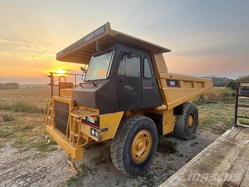 CAT 769D 側卸礦車