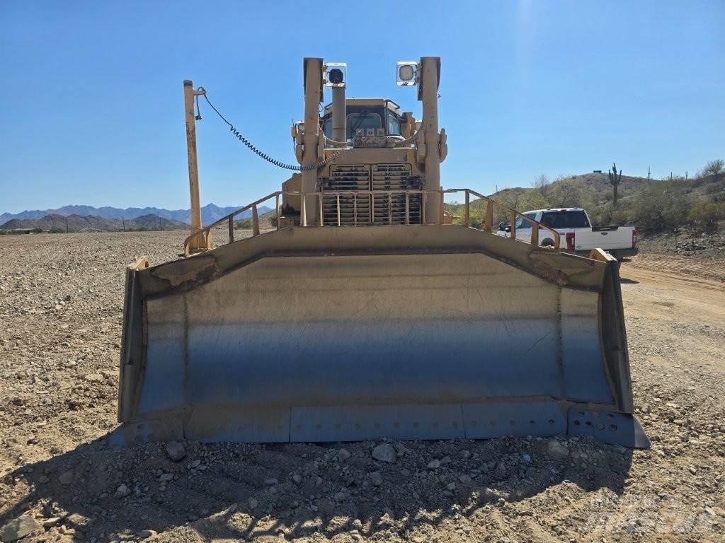 CAT D 8 R II 平土機