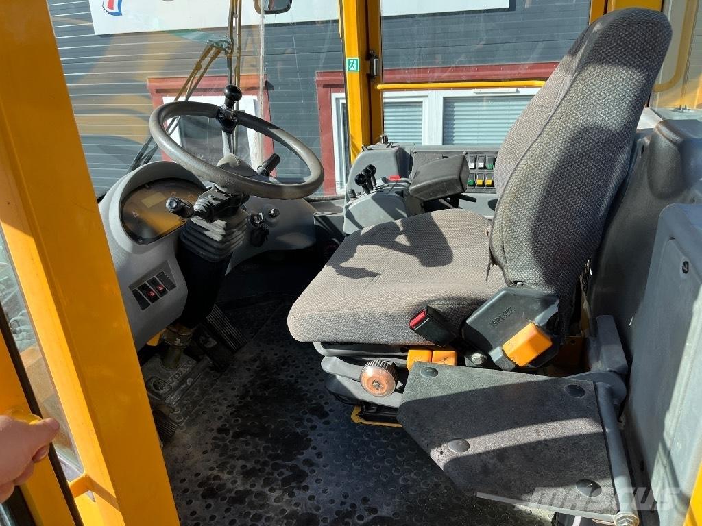 Volvo L70 E-04 輪胎式裝載機