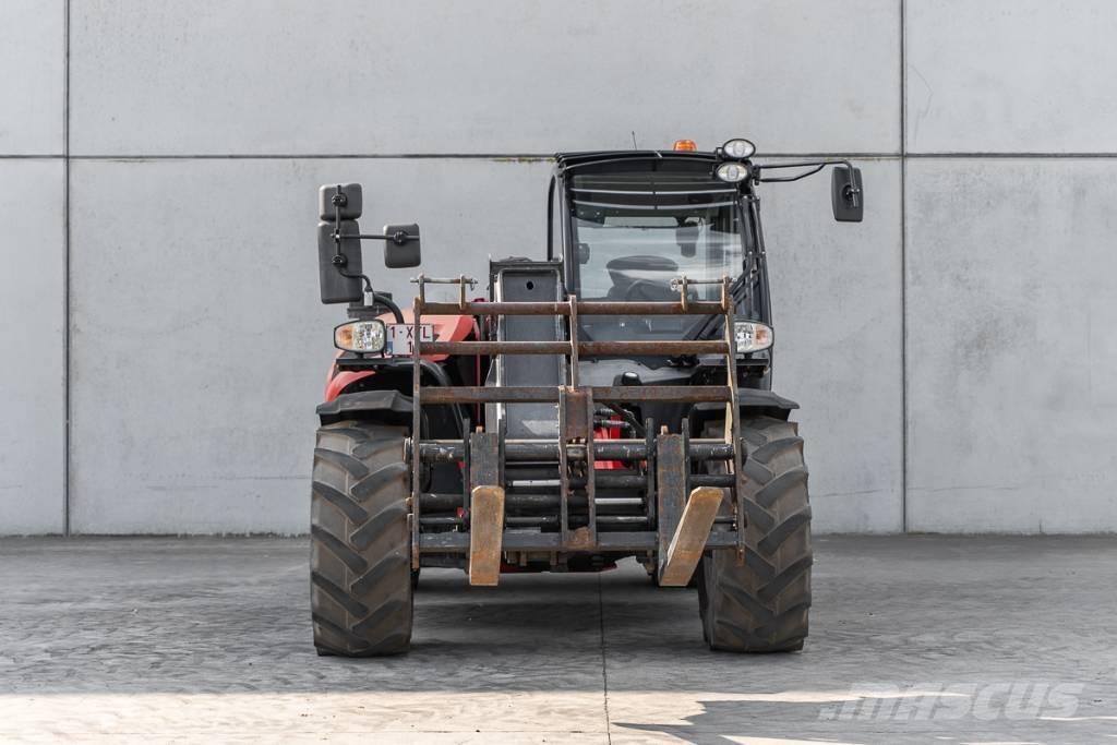 Manitou MLT 630 伸縮臂操作車