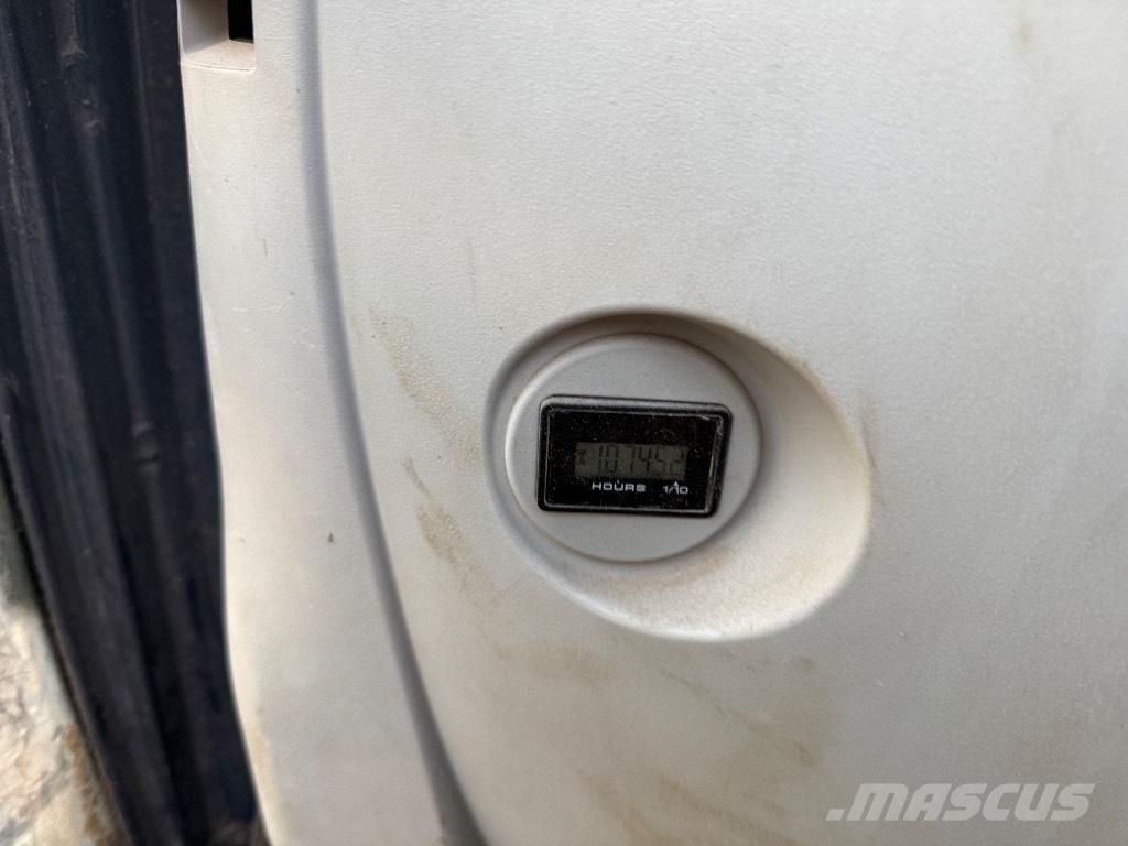 Kobelco SK 75 SR 中型挖土機/掘鑿機/挖掘機 7t-12t