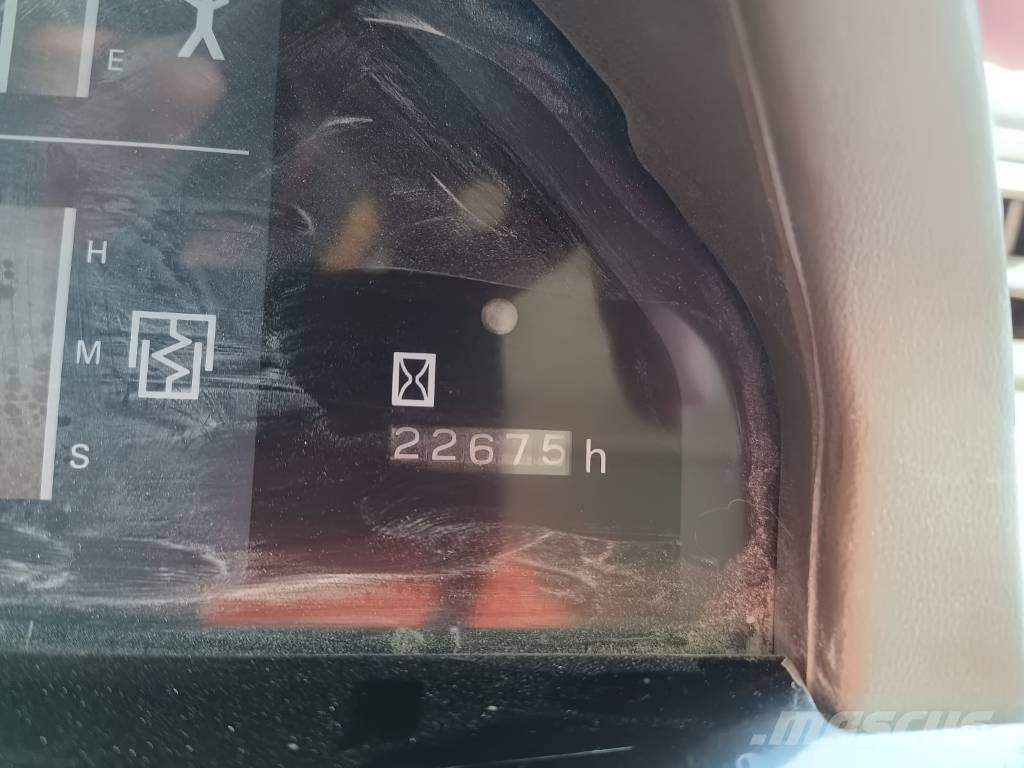 Komatsu HD 605-5 剛性傾卸卡車