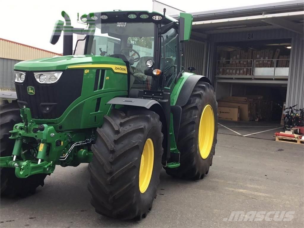 John Deere 6R215 曳引機
