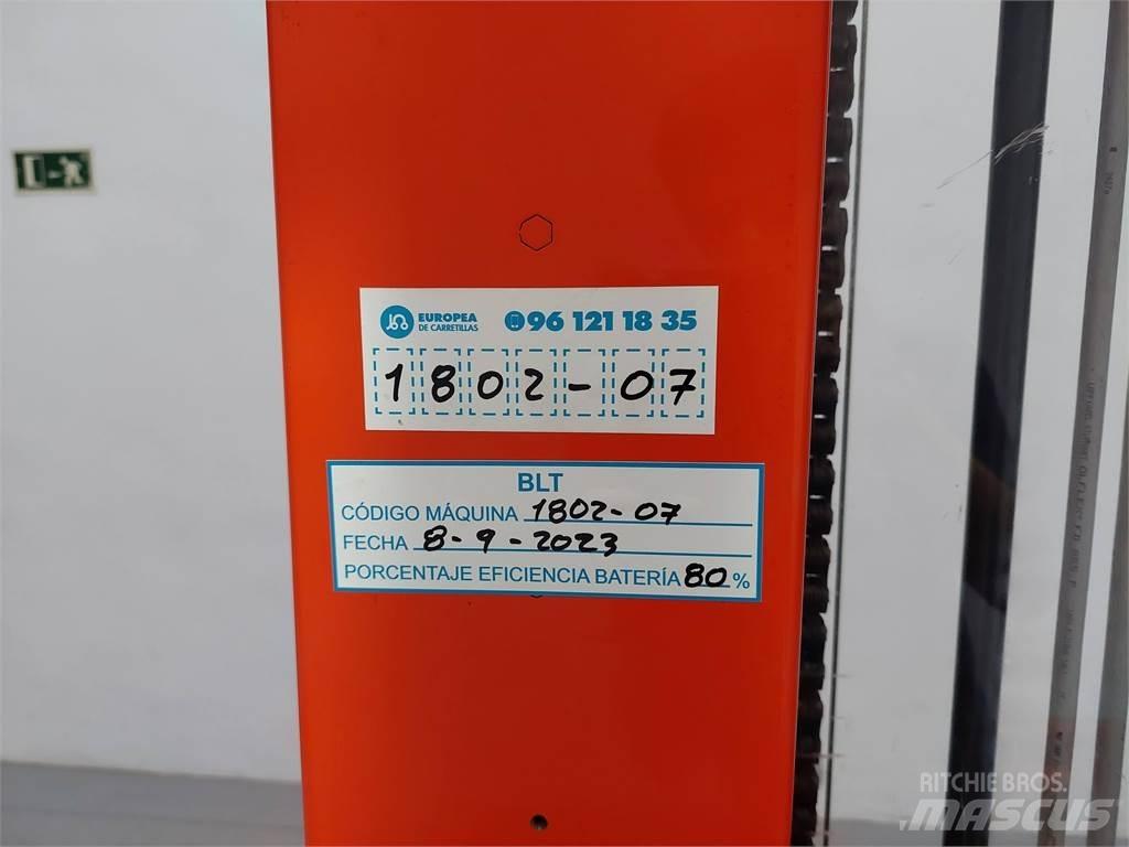BT OME100M 中端式裝載機