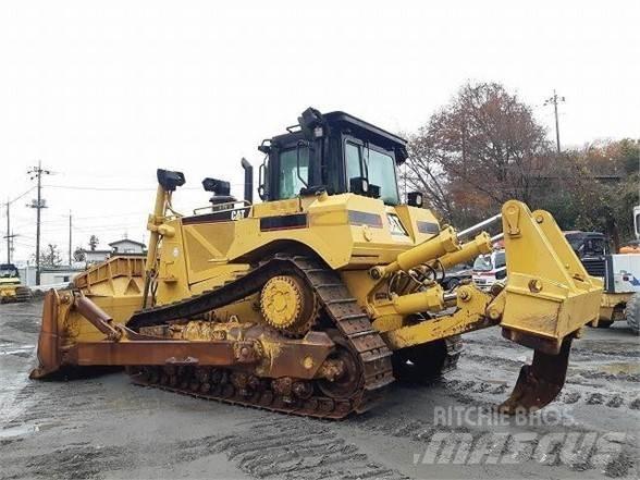 CAT D8T 履帶推土機
