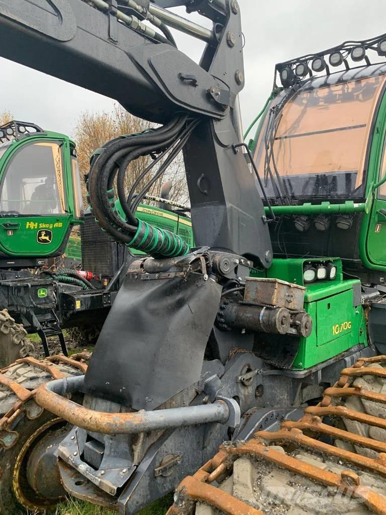John Deere 1070G 收穫機
