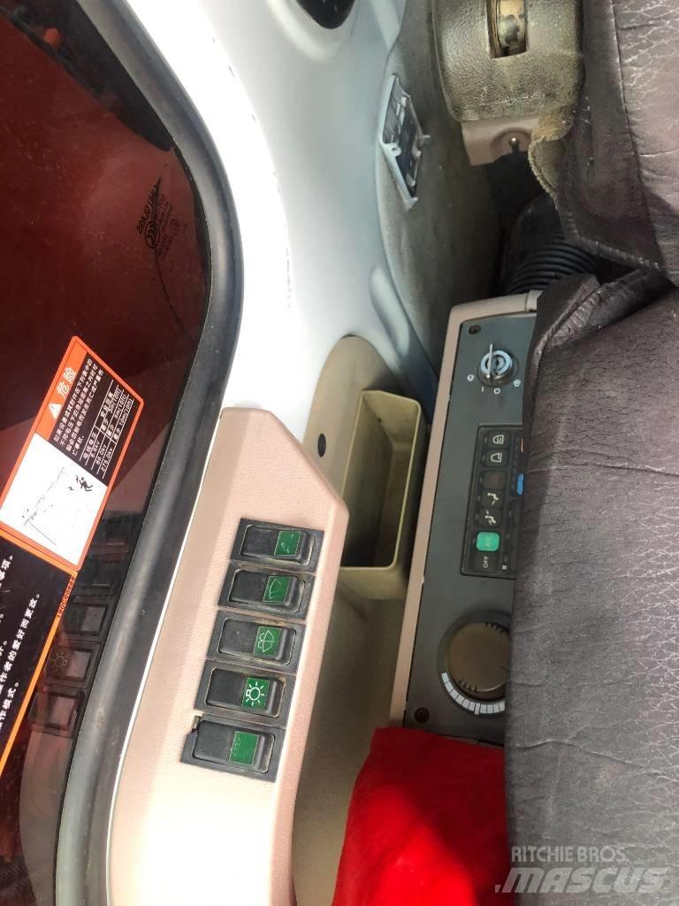 Doosan DH 220 LC-7 履帶式 挖土機/掘鑿機/挖掘機