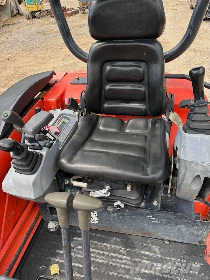 Kubota KX 71-3 小型挖土機/掘鑿機<7t(小型挖掘機)