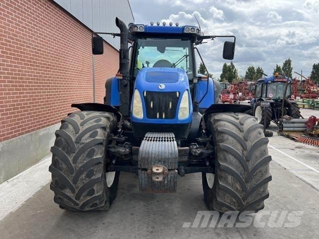 New Holland TVT190 曳引機
