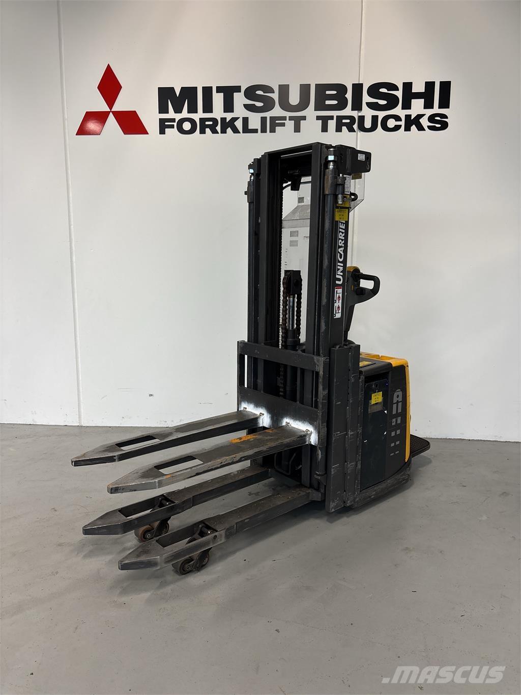 Atlet PSP160 自走式堆積機