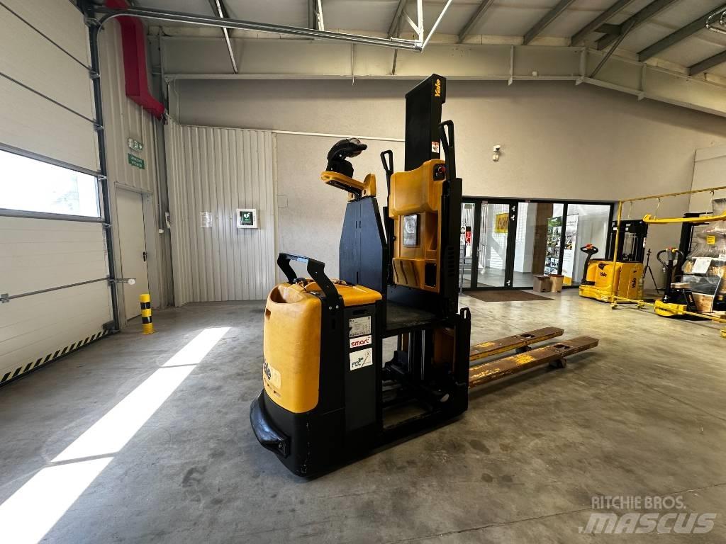 Yale MO20 低架裝載機