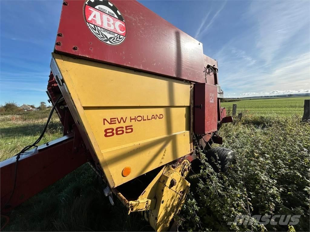 New Holland 865 圓型牧草打包機
