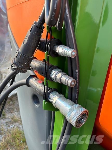 Amazone UF 1302 自走式噴霧機