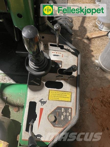 Avant 520 滑移轉向裝載機