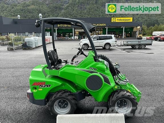 Avant 520 滑移轉向裝載機