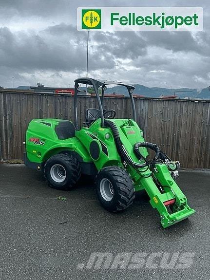 Avant 755i 滑移轉向裝載機