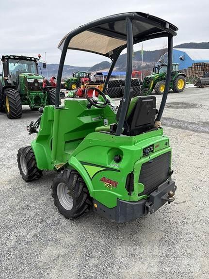 Avant R20 滑移轉向裝載機