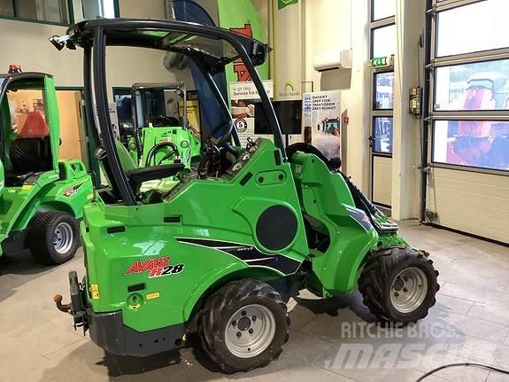 Avant R28 滑移轉向裝載機