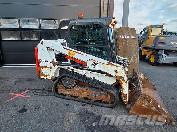 Bobcat T450 滑移轉向裝載機