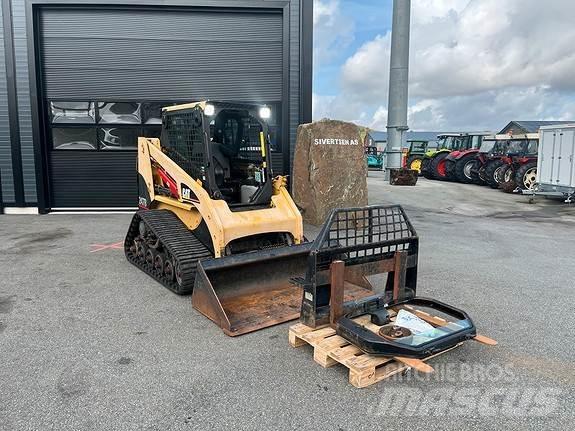 CAT 247B 滑移轉向裝載機
