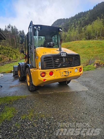 CAT 906-HF 輪胎式裝載機