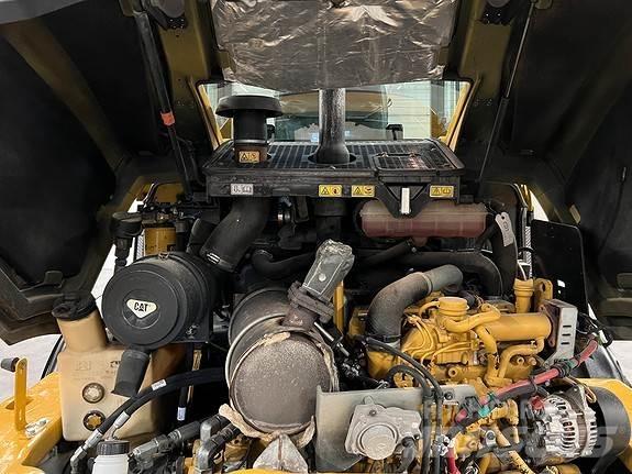 CAT 908M 輪胎式裝載機