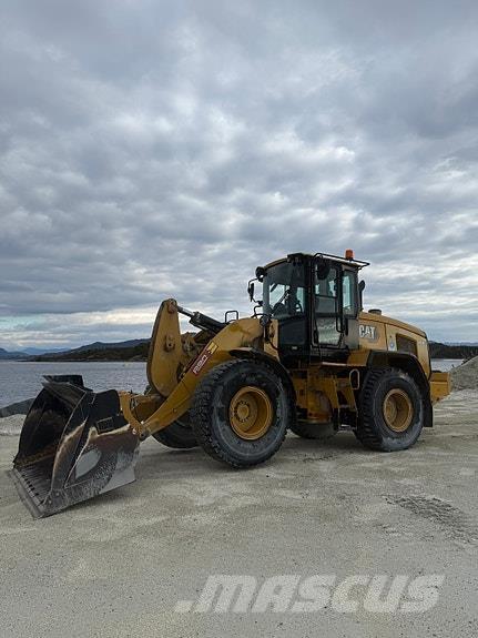 CAT 930M 輪胎式裝載機