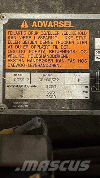 Daewoo D33S-3 柴油卡車