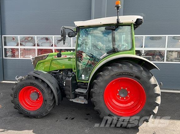 Fendt 211 Profi+ 曳引機