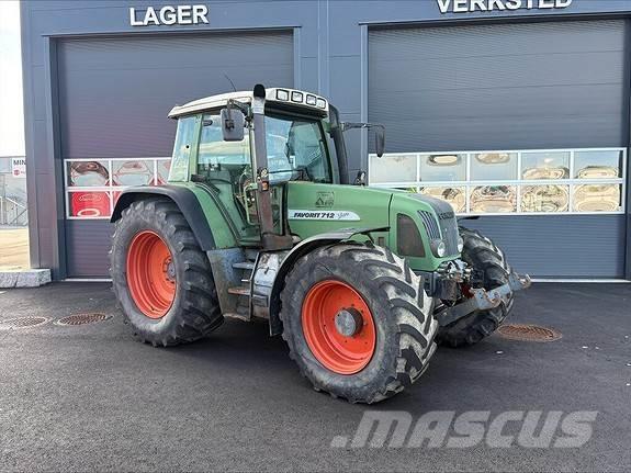 Fendt 712 Favorit 曳引機