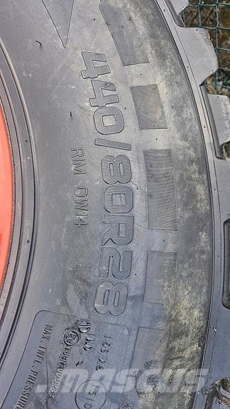 Fendt 724 Vario 曳引機