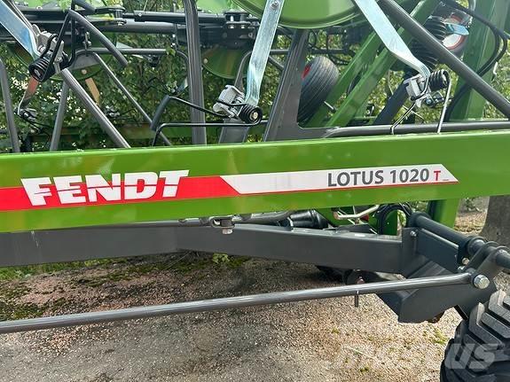 Fendt LOTUS 1020 堆草機