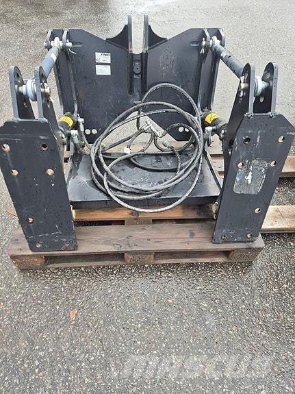 FMG EN 刮雪板和犁