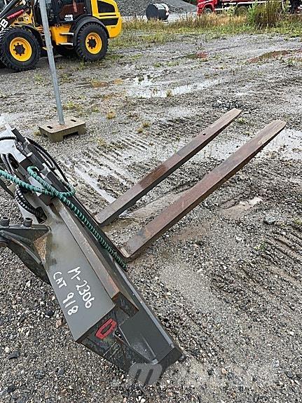 Gjerstad  其他路面和雪地機械