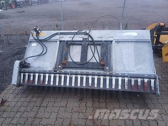 Globus GSK 1600 砂鹽撒布機