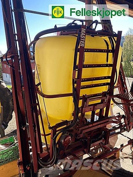 Hardi Master 1000 自走式噴霧機