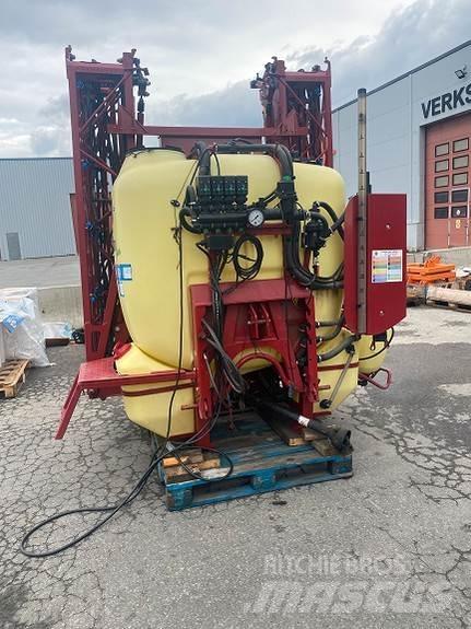 Hardi Master 1200 自走式噴霧機